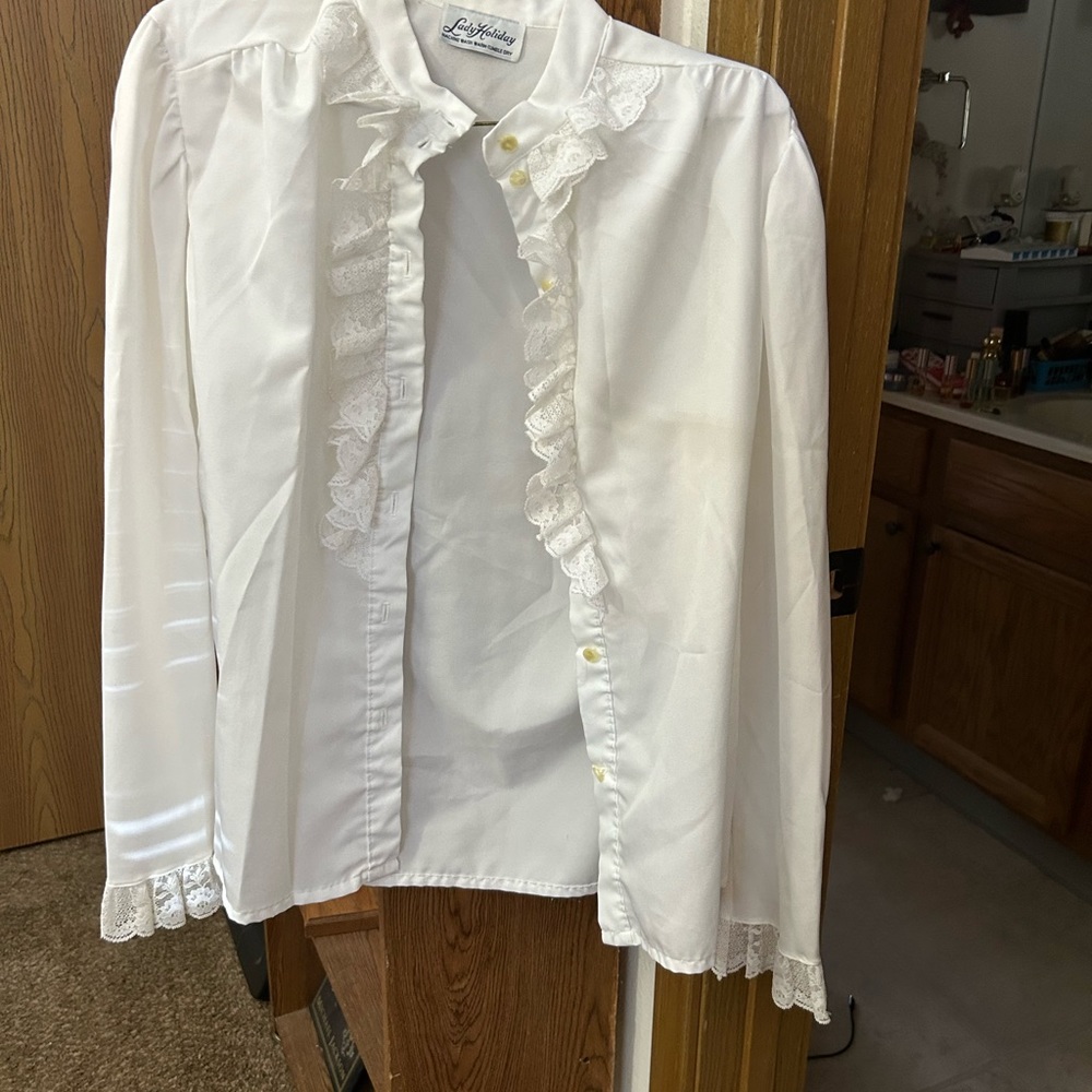 Women’s vintage blouse. White with lace. Rarely worn.